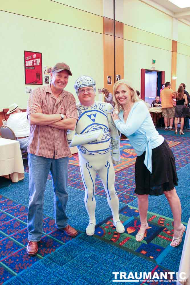 July 2006 Hollywood Collector's Show at the Burbank Airport Hilton.

I was there working for Cindy Morgan who had a front signing table with  Bruce Boxleitner and Jay Maynard, TRON Guy.