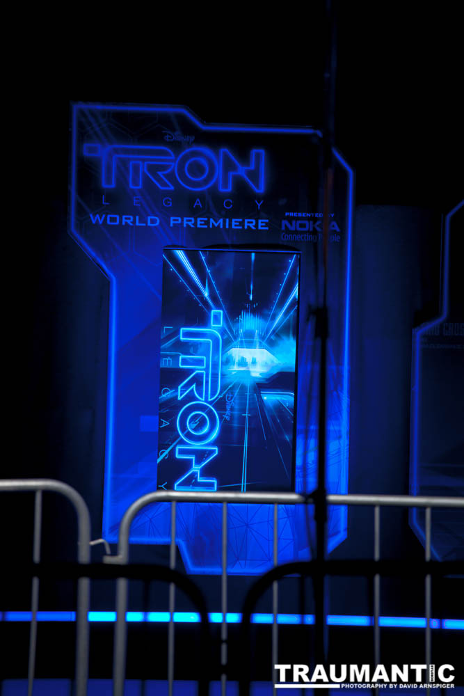 I went down to Hollywood on the evening of the premiere of TRON Legacy.  I wasn't able to get real close, but thanks to a long lens, I did pretty good getting some shots.