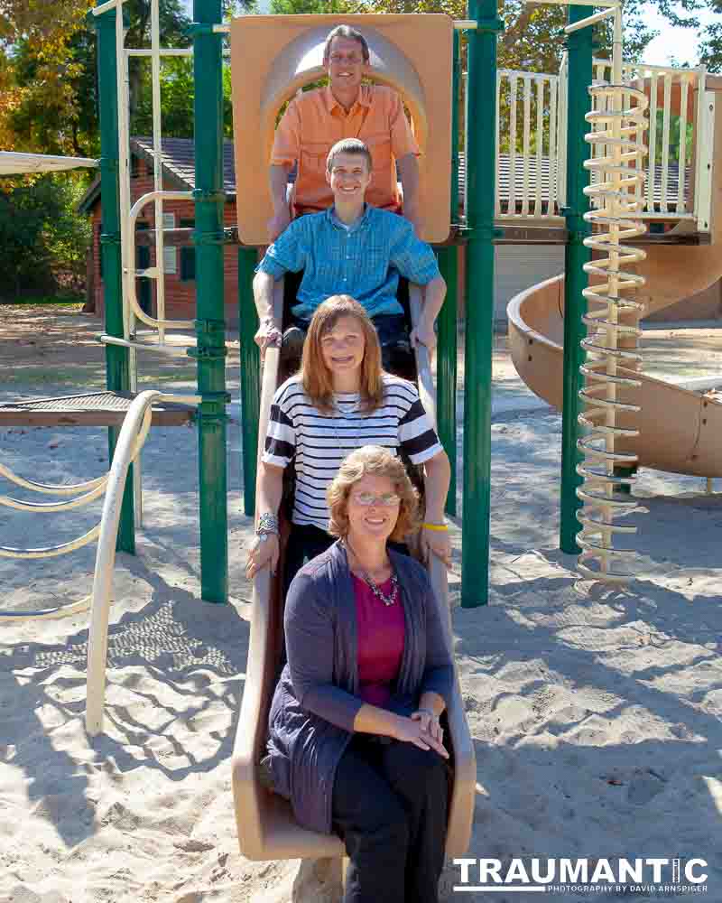 Brewster Family portraits in Johnny Carson Park, Burbank, CA