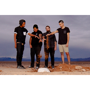 Locust is a Beatdown/Hardcore/Nu Metal band from Las Vegas, NV.