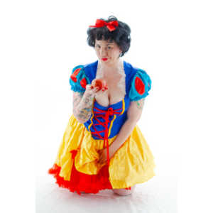 A followup session to an earlier Snow White shoot we had done.