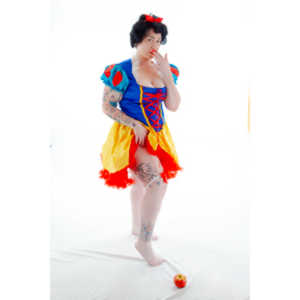 A followup session to an earlier Snow White shoot we had done.