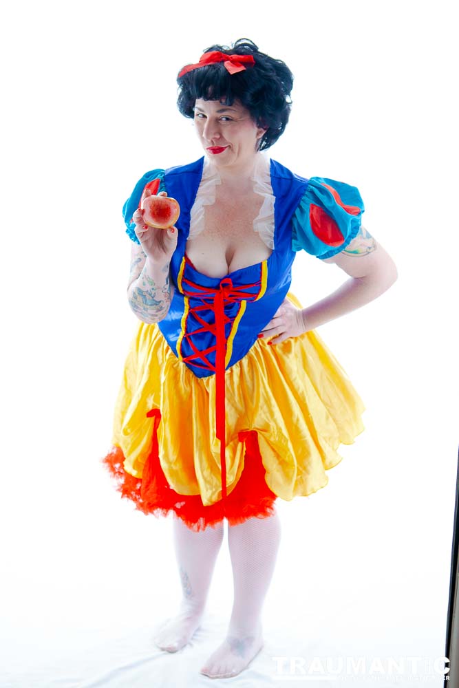 A followup session to an earlier Snow White shoot we had done.