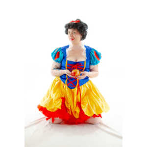 A followup session to an earlier Snow White shoot we had done.