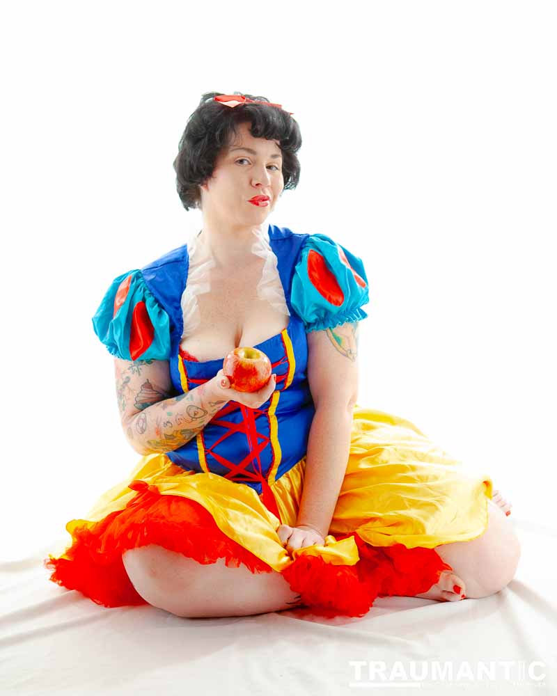 A followup session to an earlier Snow White shoot we had done.