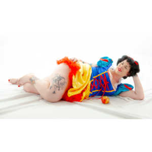 A followup session to an earlier Snow White shoot we had done.