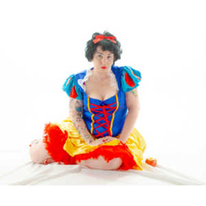 A followup session to an earlier Snow White shoot we had done.