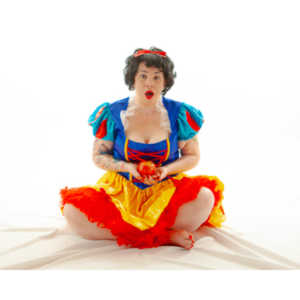 A followup session to an earlier Snow White shoot we had done.