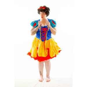 A followup session to an earlier Snow White shoot we had done.