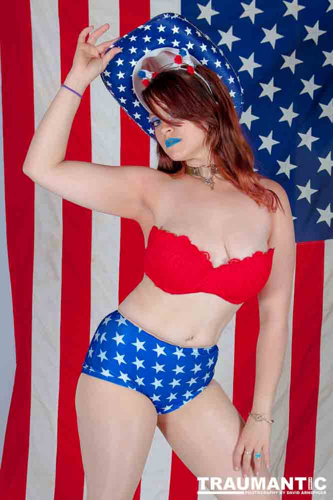 Some of my favorite models, Mollie, Kayla and Galadriel came over to play with a patriotic theme.