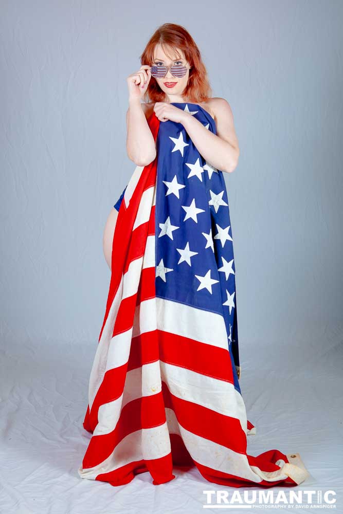 Some of my favorite models, Mollie, Kayla and Galadriel came over to play with a patriotic theme.