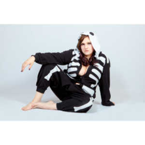 Diana (aka Smitten By Kitten) took an available session and came over with some  Cosplay options.  We had a great time and got some terrific shots.