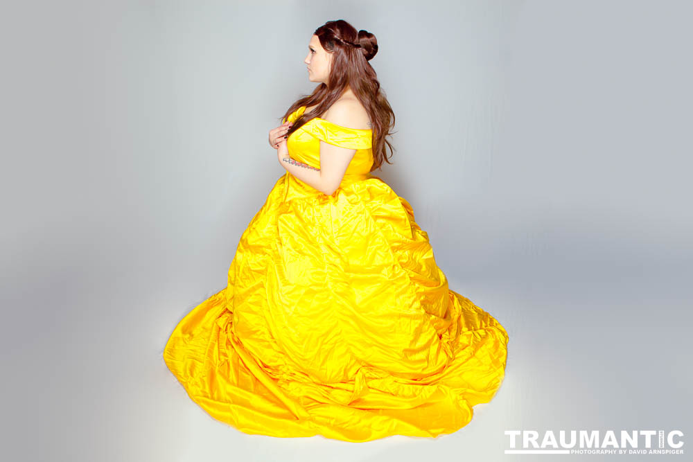 Diana (aka Smitten By Kitten) took an available session and came over with some  Cosplay options.  We had a great time and got some terrific shots.