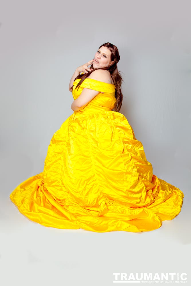 Diana (aka Smitten By Kitten) took an available session and came over with some  Cosplay options.  We had a great time and got some terrific shots.