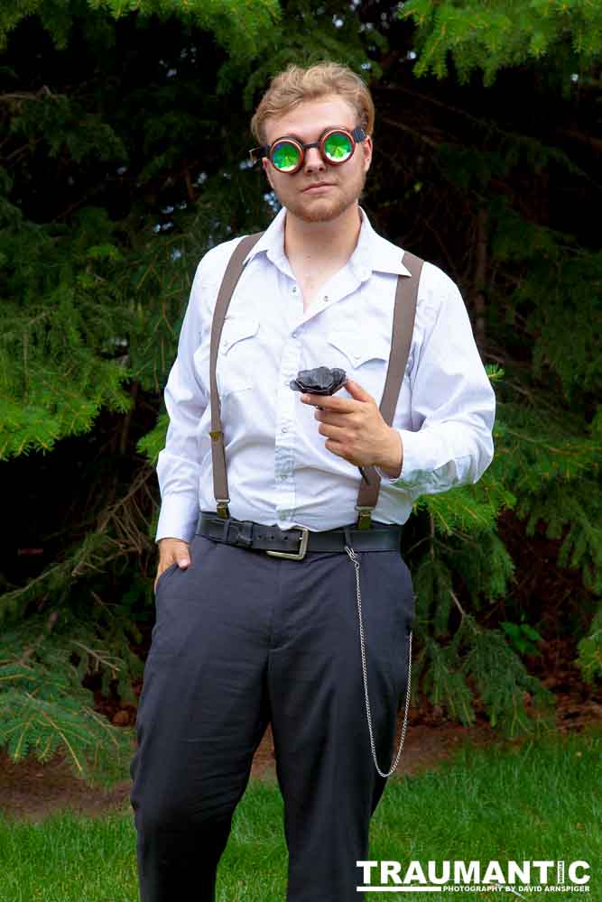 Mayra  and Kelton had an idea for a steampunk themed shoot..
