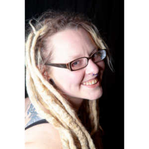 Tara signed up to do one of my Faces sessions via a model I had worked with previously.