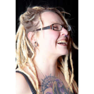 Tara signed up to do one of my Faces sessions via a model I had worked with previously.